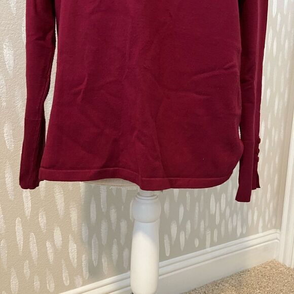 Chico's Magenta Sweater Size Medium (Chico's Size 1) with Button Detailing - Picture 5 of 5